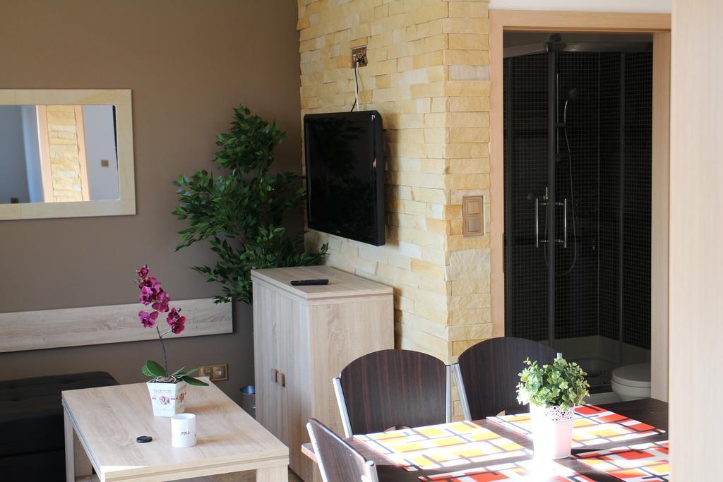Apartamenty Dom Baltycki ビチェ エクステリア 写真