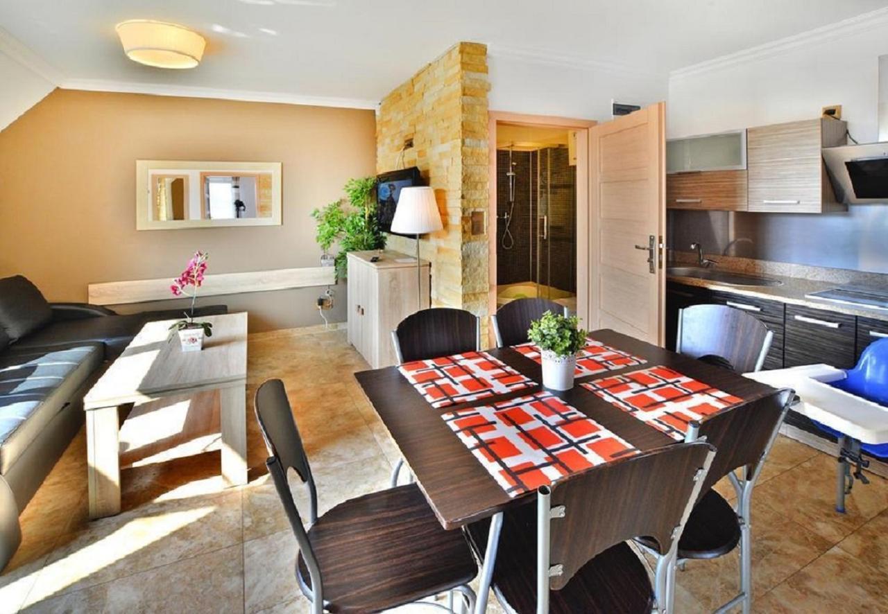 Apartamenty Dom Baltycki ビチェ エクステリア 写真